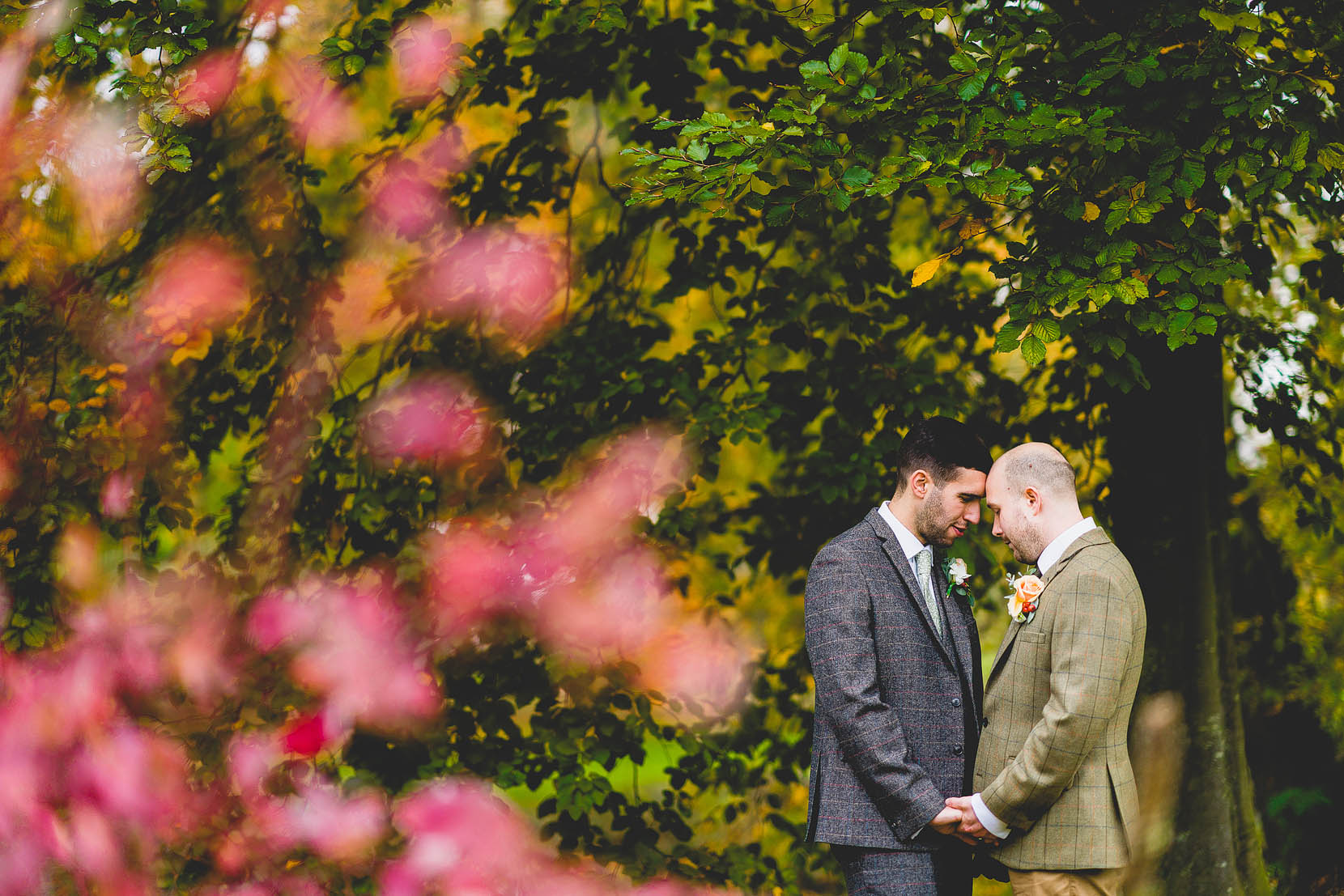 Sizzling hot winter wedding at elms barn. Jame sand Nabil cuddle in the colour